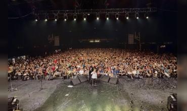 Un cantante de cuarteto fue imputado por la cuota alimentaria y citado durante un show