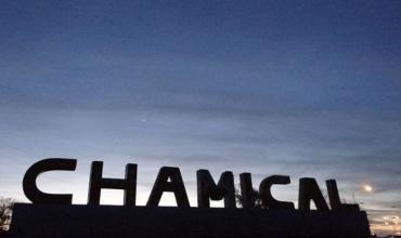 Allanamientos antidrogas en Chamical: cinco personas demoradas, entre ellas un policía