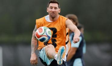 Messi llega al país para su despedida de la Selección: cuándo aterriza y el equipo que planea Scaloni para el primer amistoso