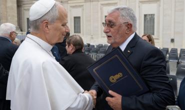 El presidente de CAME visitó al papa León XIV y le informó sobre la situación de las pymes