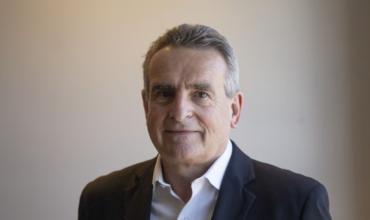 Rossi apuntó contra el plan del Gobierno: “Habilitan la venta de la ciudadanía argentina”