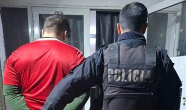Hallaron el cadáver de una joven dentro de una valija en Rosario: detuvieron a un expolicía con antecedentes narco