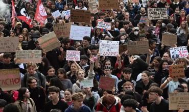 Comienza la quinta jornada de marchas estudiantiles en Francia