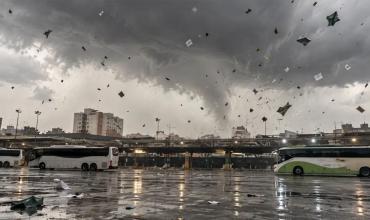 La Dirección de Meteorología de Chile confirmó que en Santiago no solo hubo lluvias, también hubo un tornado 