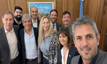Diego Santilli y gobernadores aliados presionan por aprobarla y apuntan a los Menem por demorarla