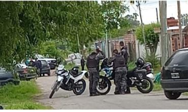 La Plata: una mujer policía abatió a un ladrón que quiso robarle la moto