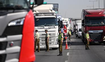Conflicto en Chile: denuncian que el paro de camioneros tienen el apoyo de la derecha