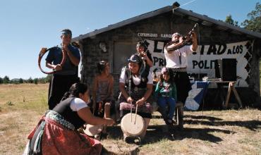 La Justicia ordenó suspender la entrega de 180 hectáreas del Ejército a una comunidad mapuche en Bariloche