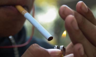 Conciencia social: El cigarrillo mata a 45 mil argentinos al año, pero 6 mil de ellos nunca fumaron