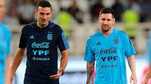 Con Messi a la cabeza y varias sorpresas, Scaloni presentó la lista de convocados