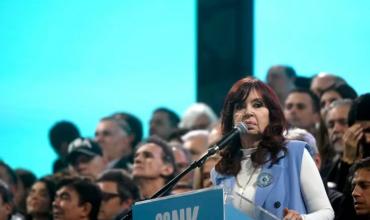CFK cuestiona la interna entre Kicillof y La Cámpora y crece el enojo por considerar que es una discusión fuera de tiempo
