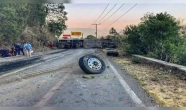 Un accidente de autobús en México deja al menos 18 muertos y 32 heridos