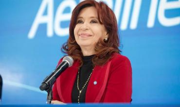 Cristina Kirchner cargó contra Milei y metió presión a los gobernadores peronistas que apoyan la Ley Bases