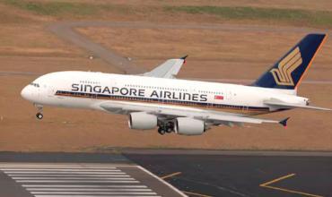 Un muerto y al menos 30 heridos por fuertes turbulencias en un vuelo de Londres a Singapur