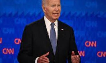 Biden atribuye su desempeño en el debate a la fatiga tras viajes internacionales