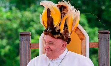 El Papa cumplió su promesa de visitar a misioneros argentinos que trabajan en la periferia de la periferia: “El amor es más fuerte”