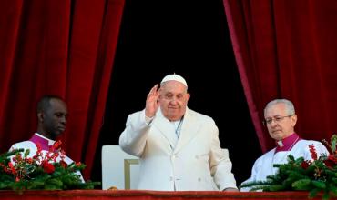 El papa Francisco pasó "una noche tranquila" con signos de leve mejoría