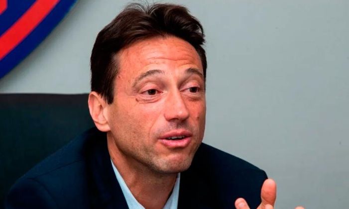Moretti rompió el silencio tras el escándalo: "Nunca recibí una coima, me quieren hacer una cama"