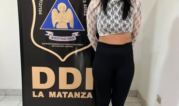 Detienen a mujer por extorsionar a su amante con amenazas de divulgar material íntimo