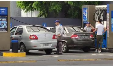 YPF explicó cómo van a funcionar los precios de la nafta en la madrugada