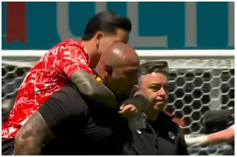 Preocupación en River Plate por la lesión de Sebastián Driussi: se lo llevó “a caballito” el seguridad del plantel
