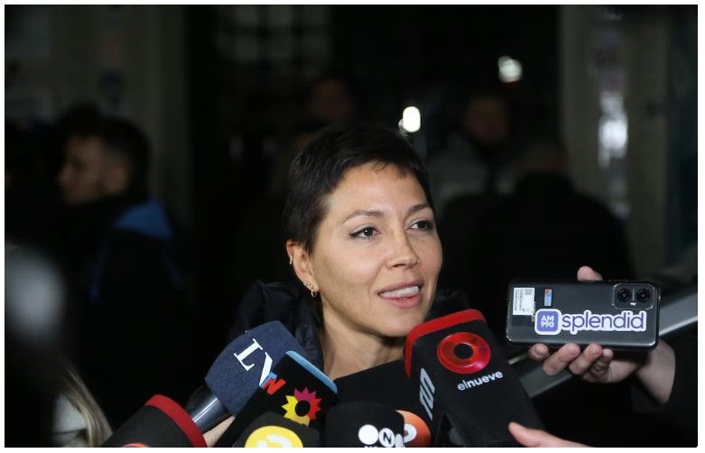 Mayra Mendoza confirmó que Cristina Kirchner no podrá salir al balcón para saludar a la militancia