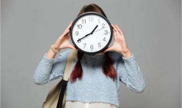 Cambio de hora en la Argentina: presentaron un proyecto en el Congreso para modificar el huso horario