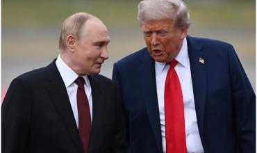 Donald Trump y Vladimir Putin hablan por teléfono en la previa de la visita de Volodimir Zelenski a la Casa Blanca