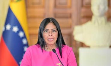 La vicepresidenta de Venezuela desmintió negociaciones con Estados Unidos para sacar a Maduro del poder y acusó una guerra psicológica