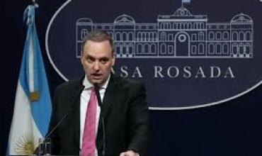 Adorni le restó importancia a las declaraciones de Trump sobre el estado de la Argentina