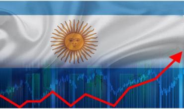 A pesar de la firma del swap, el riesgo país trepa a 1089 puntos y no cede la fuga de los activos argentinos
