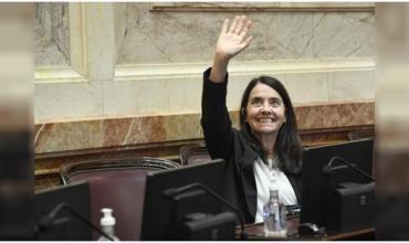 La senadora del PRO Carmen Álvarez Rivero se suma al bloque de La Libertad Avanza